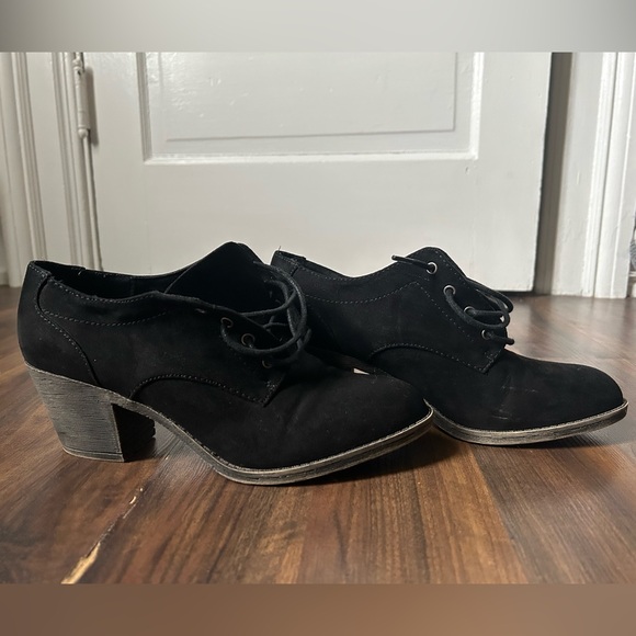 Rocket Dog Black Suede Heeled Boots - Picture 6 of 9